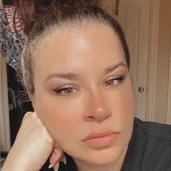 Meet your Posher, Courtney - Picture 8 of 15